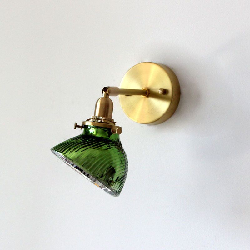 Sombra de cono de 1 luz de estilo de pared de vidrio de estilo industrial en latón