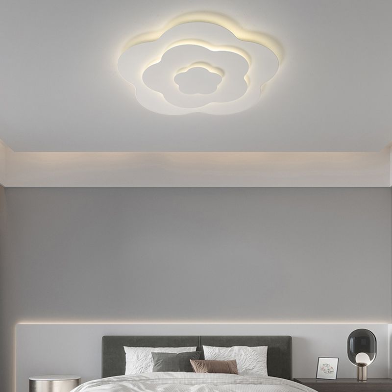Plafonnier LED géométrique blanc en fer laqué de style moderne avec abat-jour en acrylique