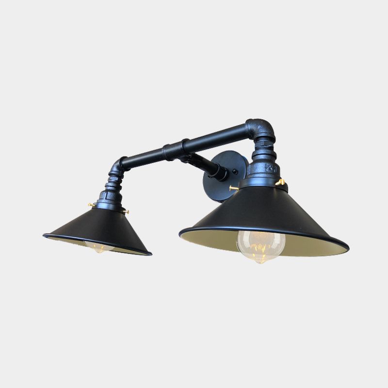 Accumulo a parete a 2 teste Farmhouse soggiorno con tonalità metallica in nero