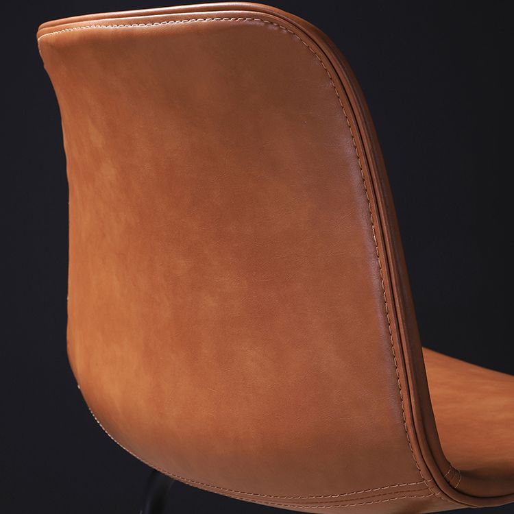 Industrial Black Metal Counter Stools Low Back Indoor Bar Stool with Bucket Seat