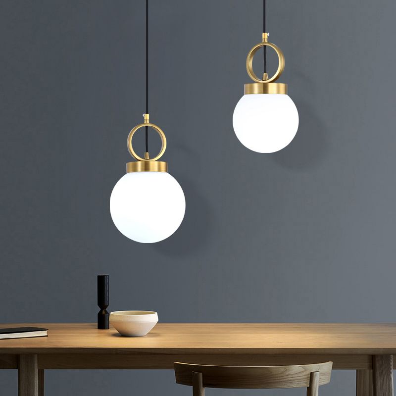 Ball Pendulum Licht eenvoudig opaalglas enkele eetkamer hanger lamp met gouden ringtop