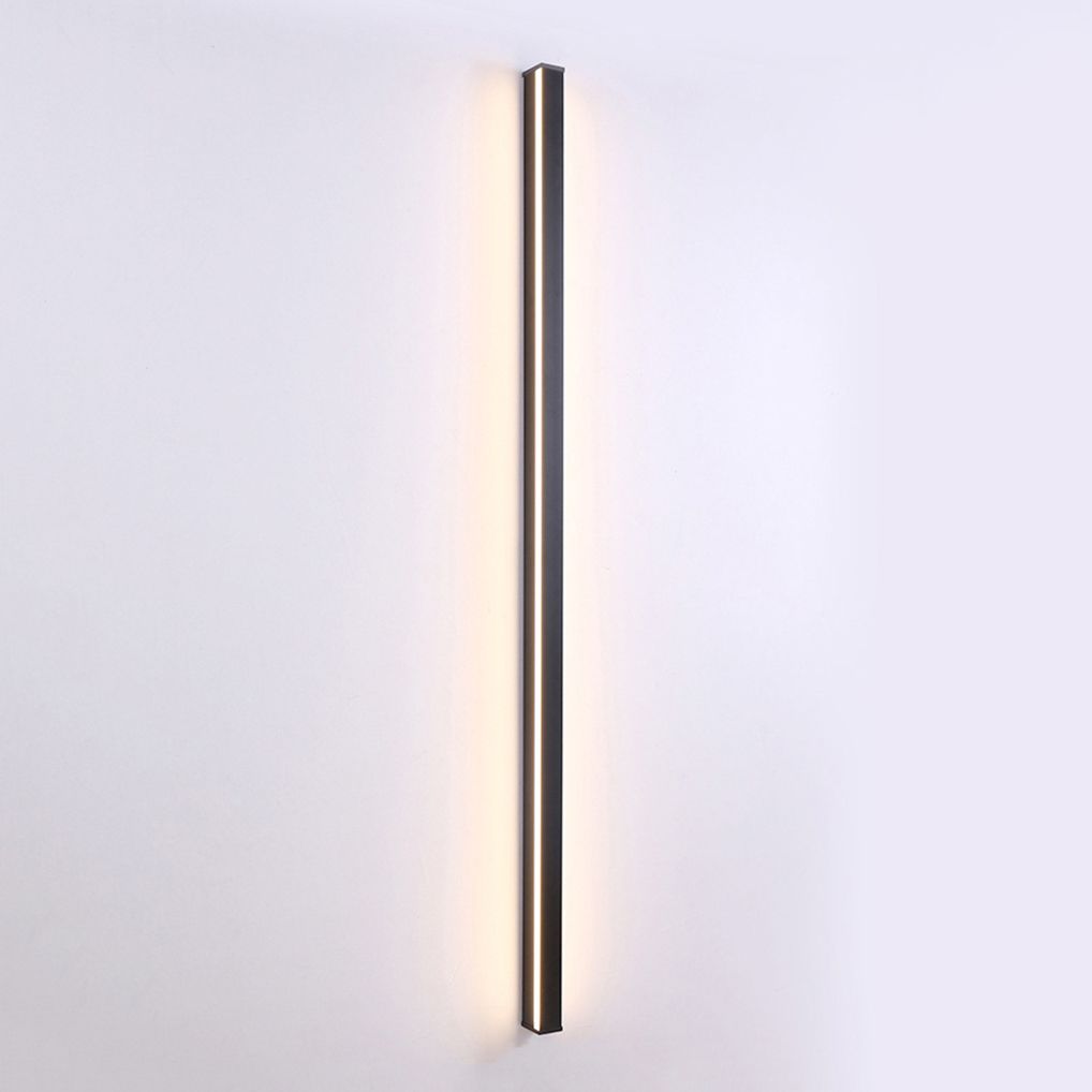 Metal Linear Shape Wall Light Modern 1 Light Wall Mount Fixtures in Black