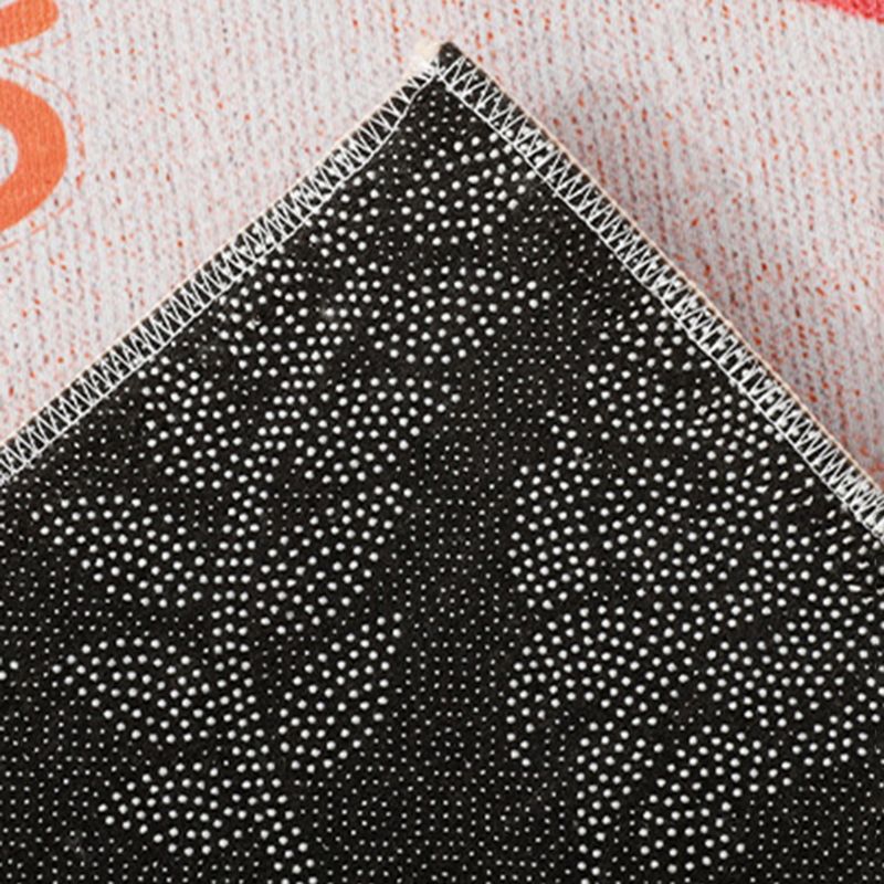 Soft Red Classic Carpet Polyester Moroccan Pattern Indoor Rug Washable Rug for Bedroom