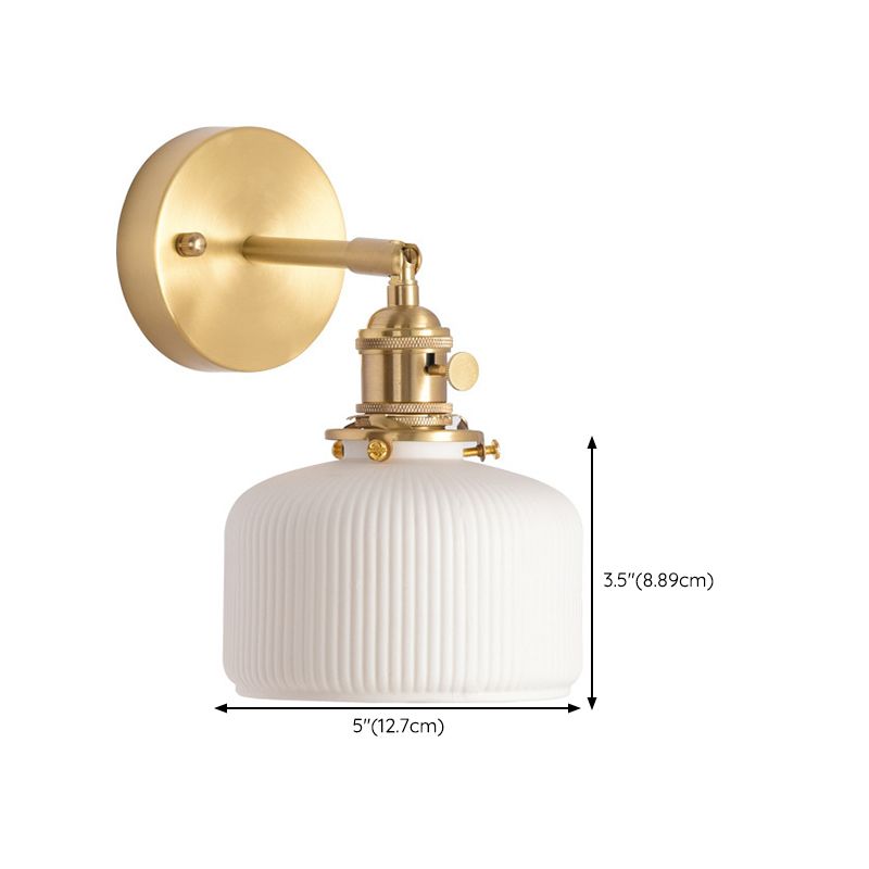 Postmodern Minimalist Golden Metal Wall Light Sconce for Washroom