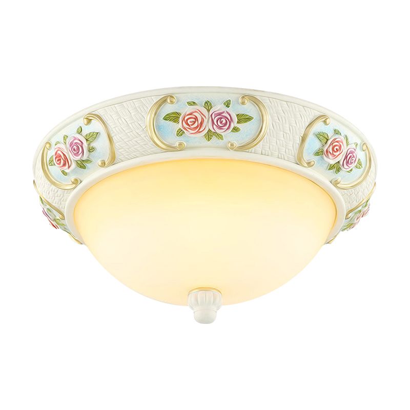 White Dome Ceiling Flush Light Rustikales Opal Glas 15 "/19" W 3-Birne Esszimmer Flushmount mit Geprägter Rose Decor