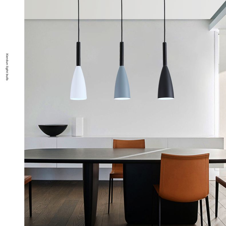 Lámpara de suspensión de 3 luces de tono de metal de estilo macarrón