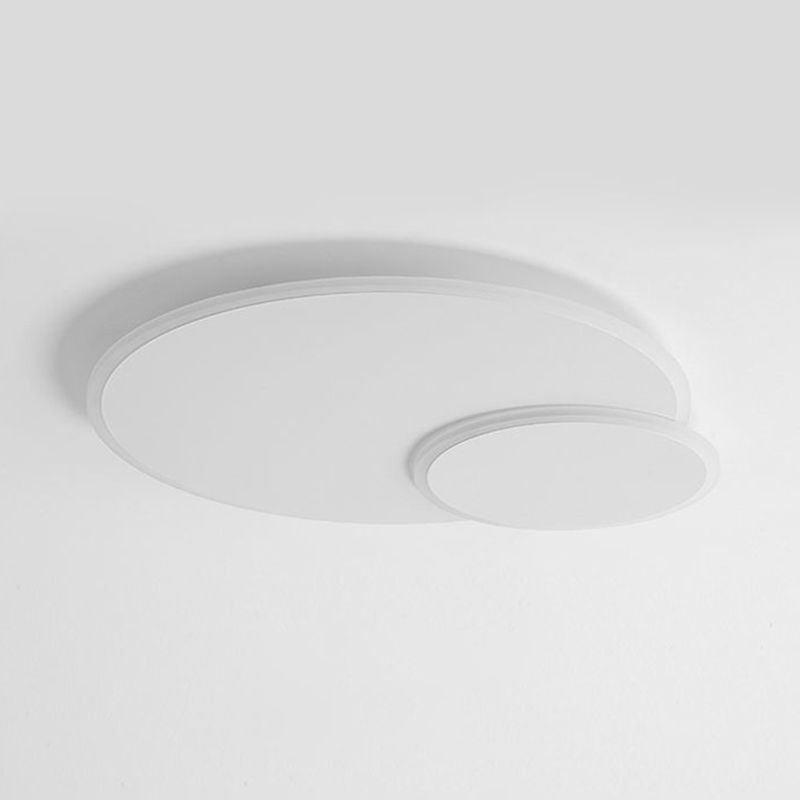 White LED Flush Mount Modern Metal Circle Ceiling Mounted Fixture for Bedroom