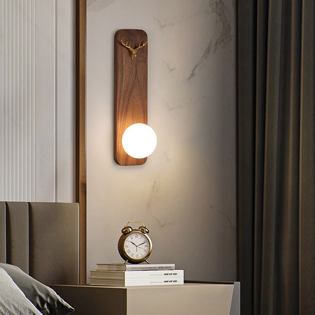 Luci da parete in legno alte da 16 "moderni lampada da applique con tonalità in vetro di latte