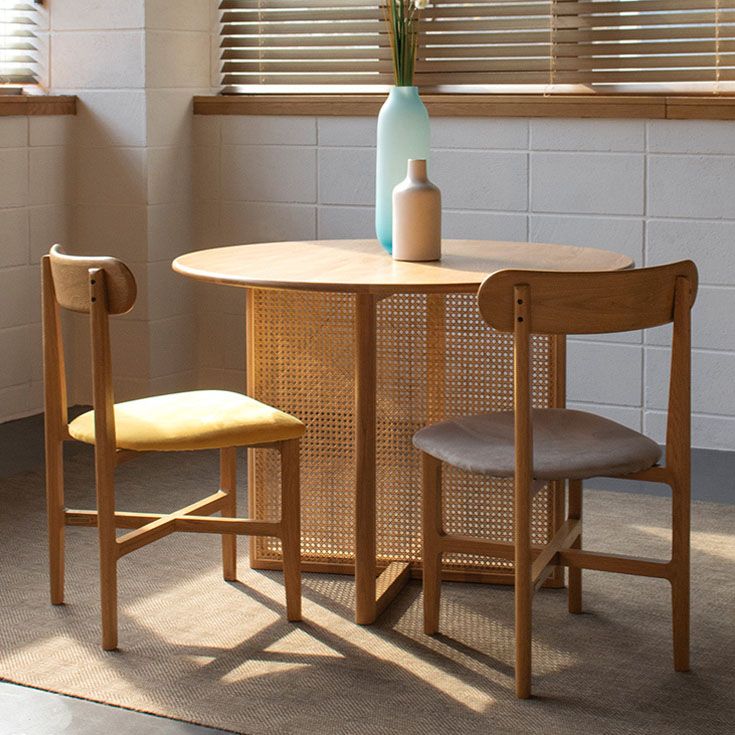 Contemporary Solid Wood Dinner Table Round Wood Base Dining Table