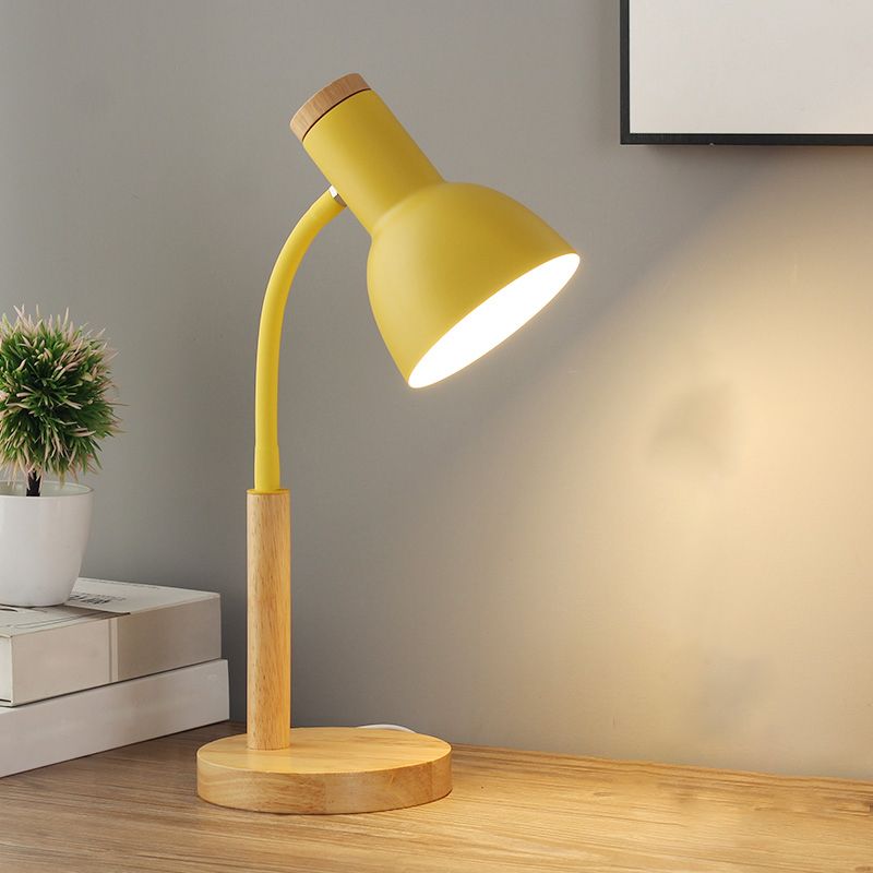 Lampe de table de nuit en métal en forme