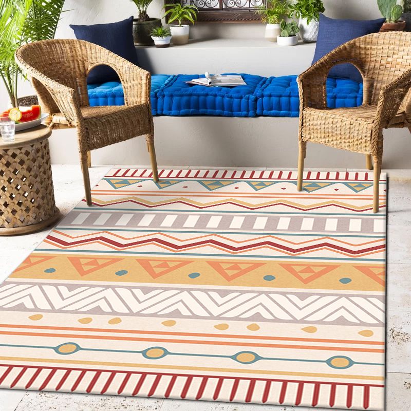 Light Orange Rug Polyester Graphic Rug Non-Slip Backing Rug for Home Decoration