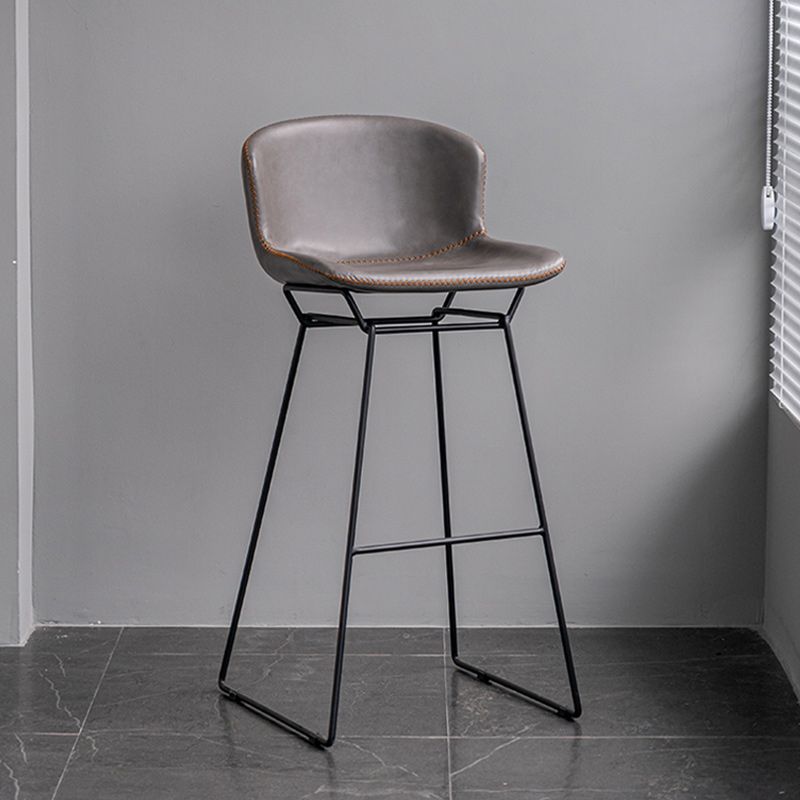Modern Backrest Armless Counter Stool Iron Bar Stool with Black Metal Base