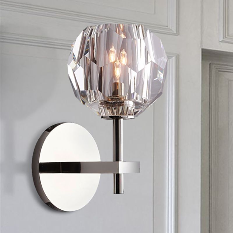 Illuminazione a parete sfaccettata in cristallo chiaro 1 Stile moderno 1 lampada a parete cromata con ombra globale