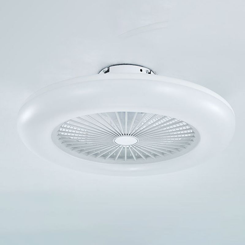 Kreisförmige Wohnheimzimmer LED Deckenlüfter Beleuchtung Metallmakaron unsichtbarer Blüterhalterung