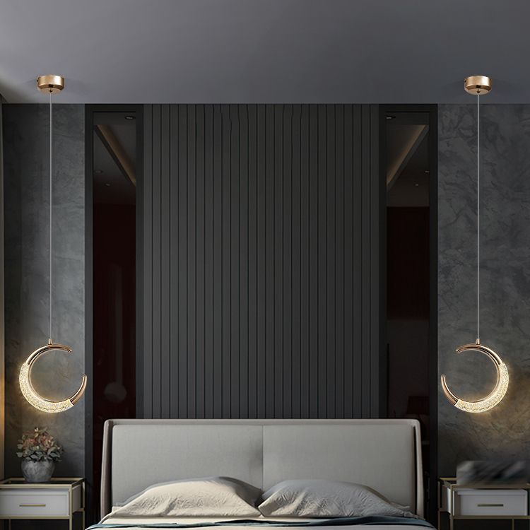 Modern Style Geometry Shape Hanging Light Metal 1 Light Hanging Light Fixture in Gold