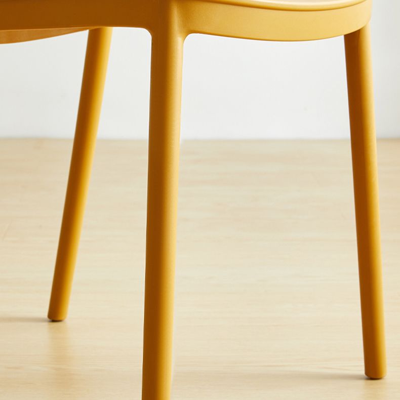 Silla plástica escandinava del respaldo abierto de la silla lateral del comedor de la cocina