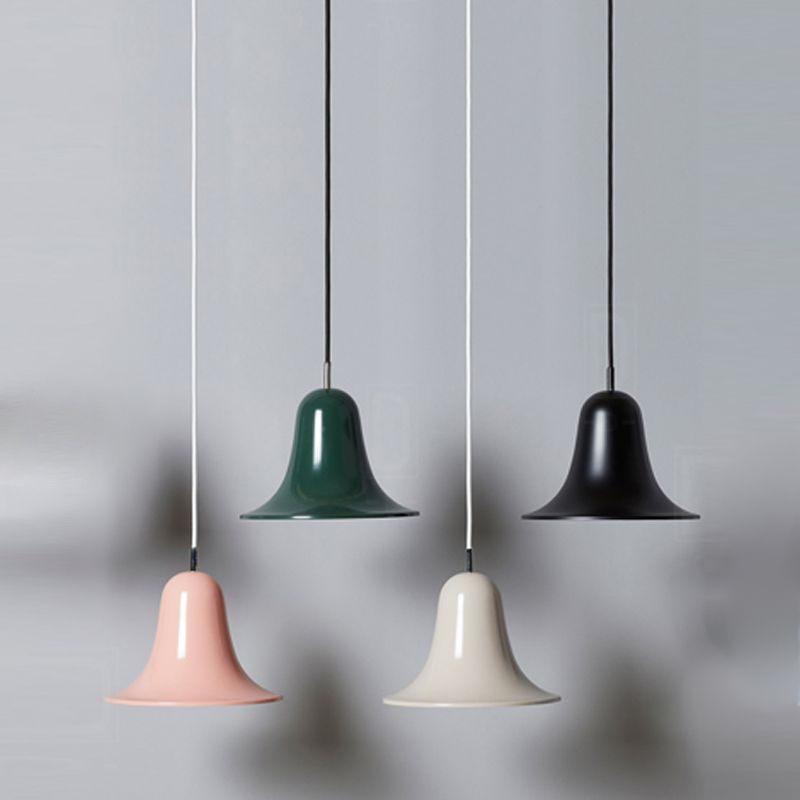 Forme de corne de style moderne Métal léger 1 lumière suspendue à la salle à manger