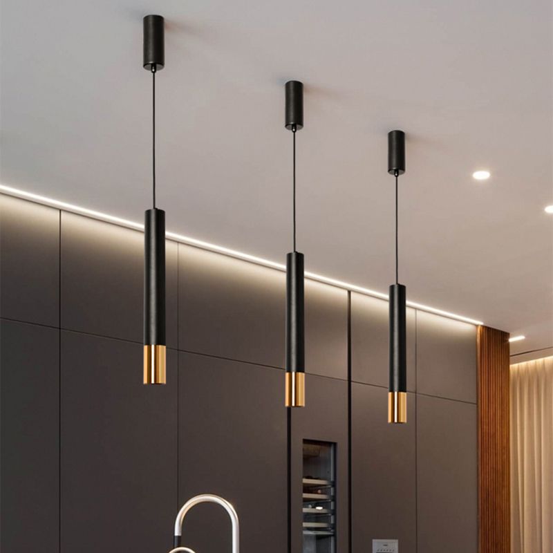 Forma del cilindro Libra del soffitto sospeso in metallo 1 Moderna luce a sospensione in nero