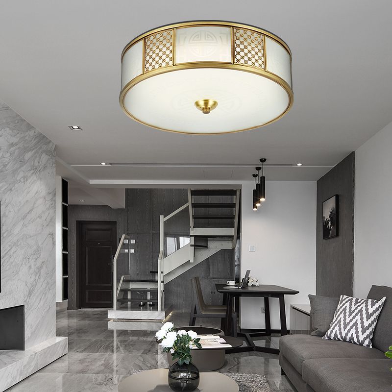 Lámpara de techo Colonial Drum empotrada, 14"/18" de ancho, 4 luces, montaje empotrado de vidrio lechoso en latón