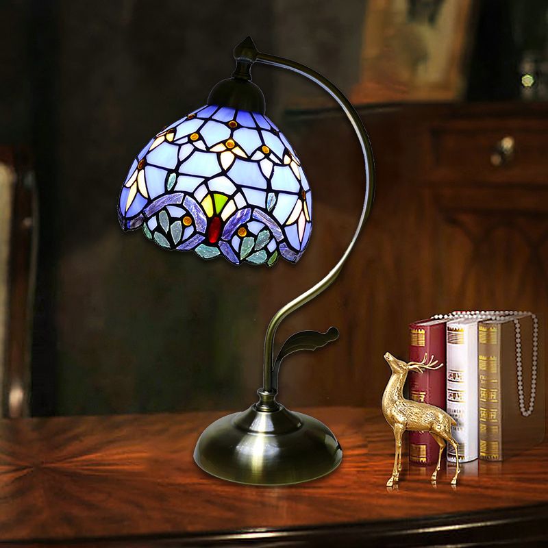 Lámpara de mesa de cuello de cisne 1 cabeza de metal tiffany luz de noche con sombra de vidrieras para restaurante