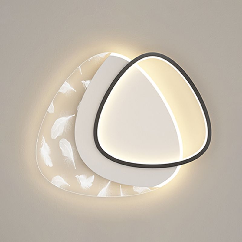 Moderne dreieckige Deckenleuchte aus Metall mit 2 Leuchten für das Esszimmer