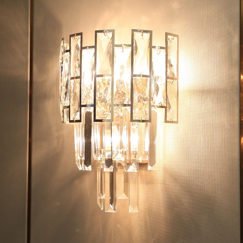Lampada da parete tradizionale a strati a 3 teste in cristallo trasparente K9 in oro per camera da letto