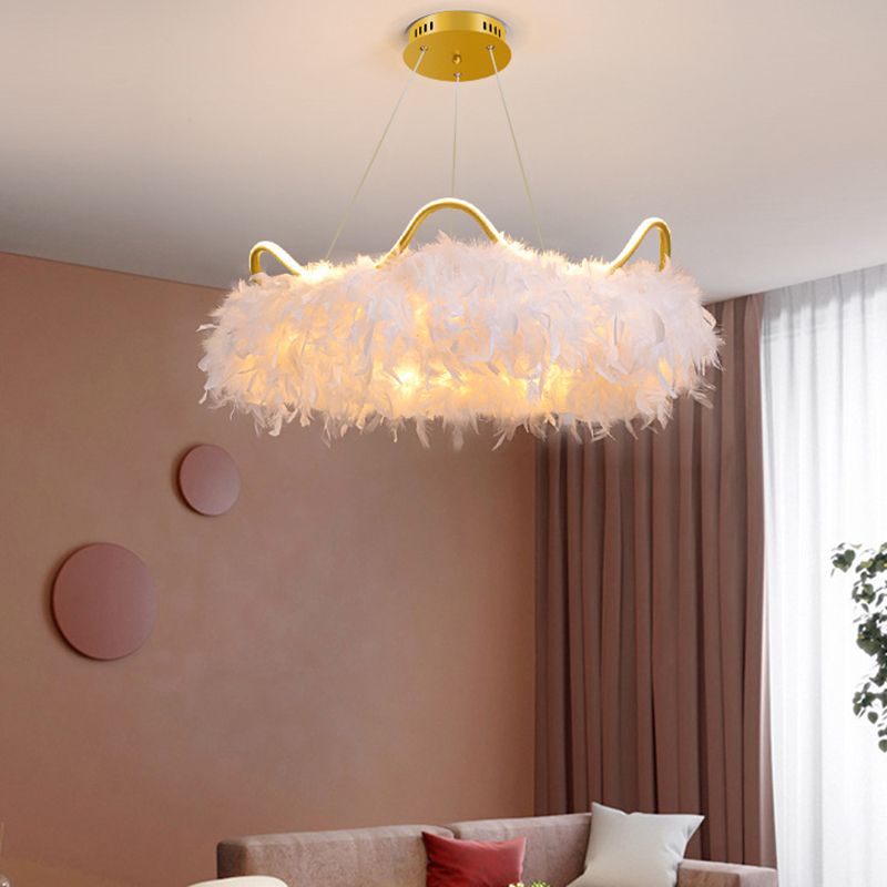 Metallkreis Kronleuchter Beleuchtung Nordic LED Weiß hängender Kronleuchter mit Krondekoration