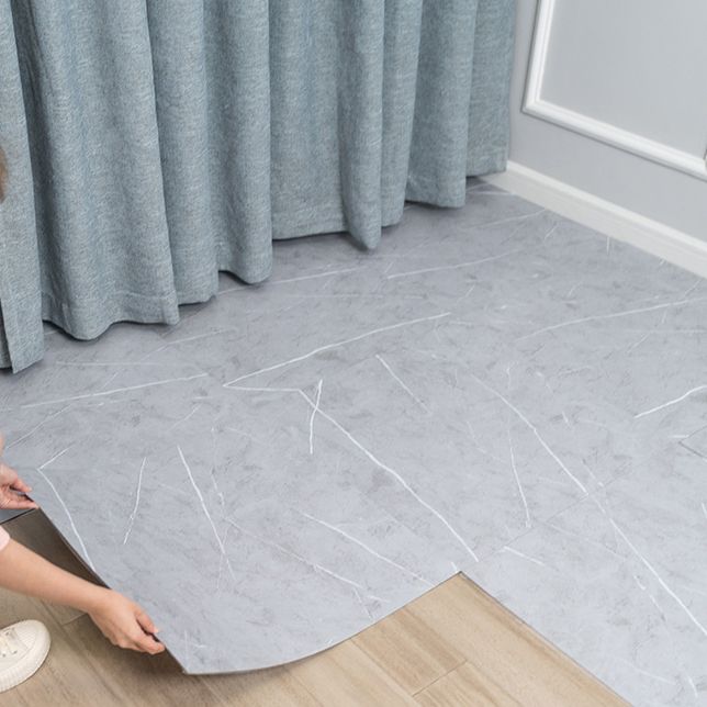 Modern Vinyl Floor Planks Wood Look Peel & Stick PVC Flooring