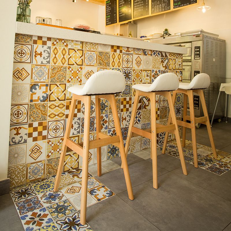 Scandinavian Natural Wood Counter Stools Low Back Bar Stools with Bucket Seat