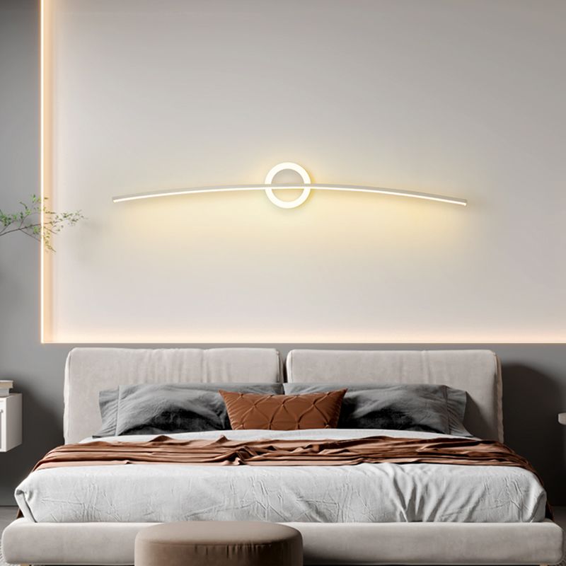 Linear Shade Metal Wall Sconce Modern Style Single Light Wall Mount Light in White