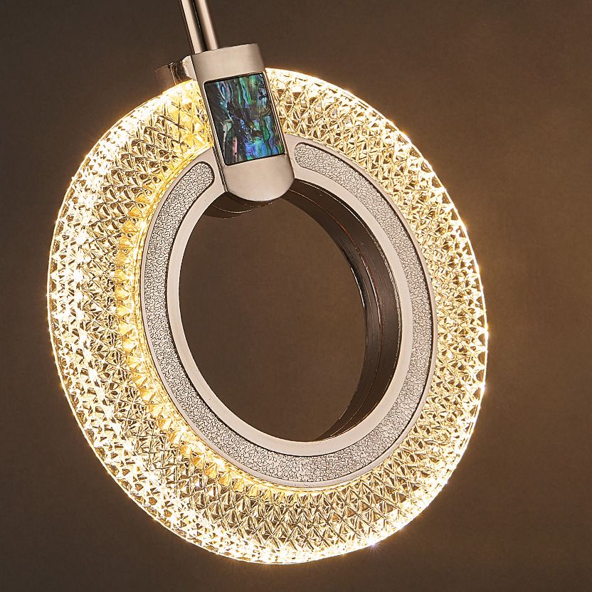 One-Light Oval Acrylic Frame Pendant Light Modern Golden Pendant Lighting