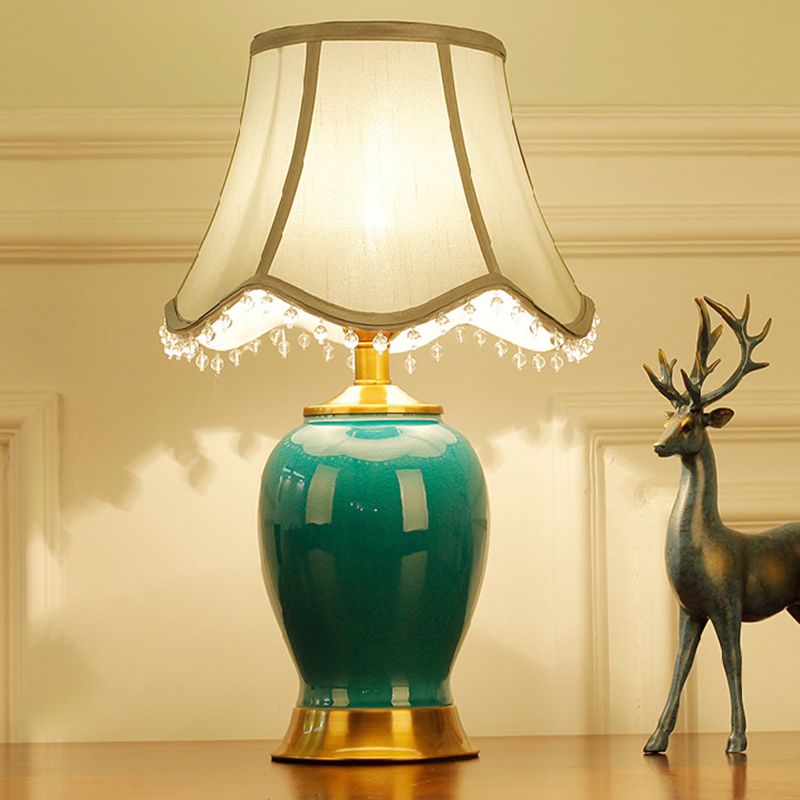 Lumière de nuit en forme d'urne à la main MODERNE Céramique 1-Bulbe Green / Green Light Table avec ombre ficto