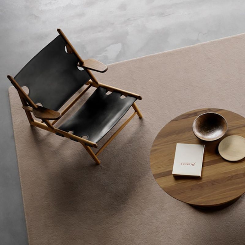 Solid Wood Frame Lounge Chair Arms Include Chair for Living Room