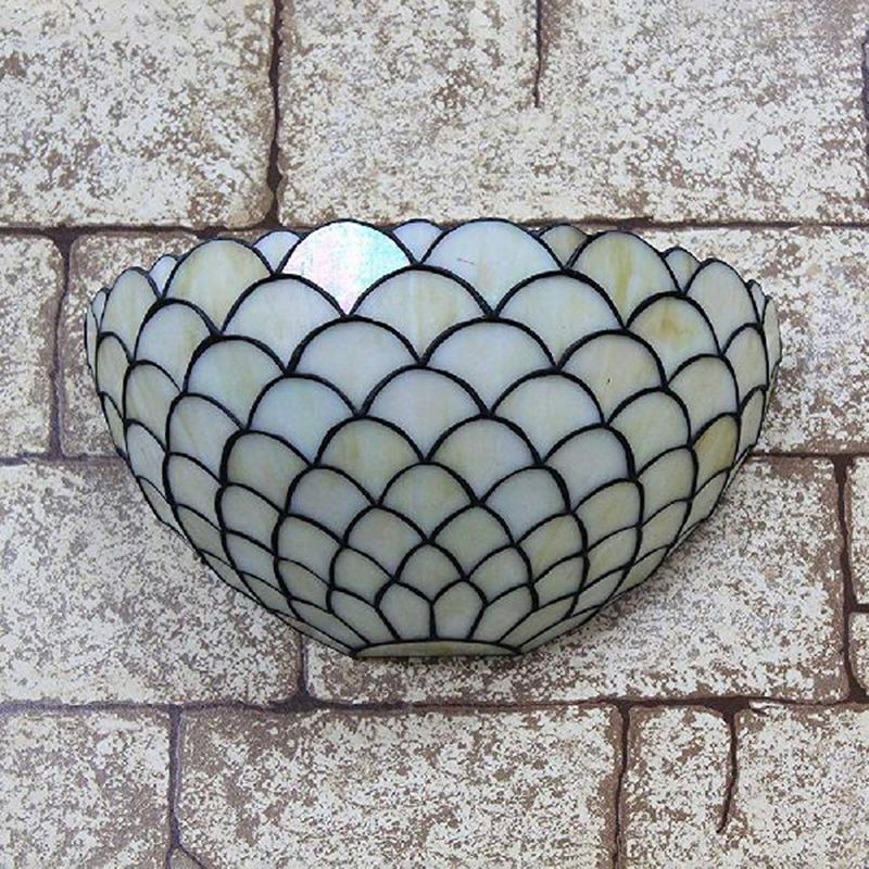 Beige Fish Scale Sconce Light Traditional Stained Glass 1 Light Wall Mount Light for Bedroom