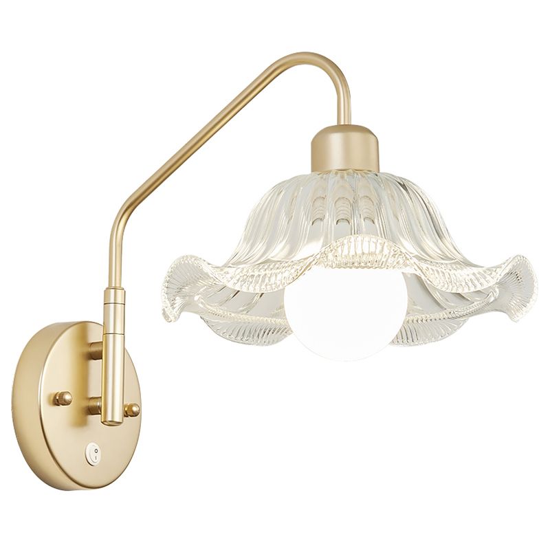 Flower Shape Metal Wall Sconces Industrial 1 Light Wall Mount Light Fixture in Gold