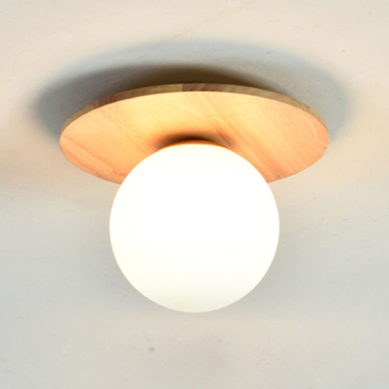 Moderne, schattige Deckeneinbauleuchte aus hellem Holz, Gang-Deckenleuchte aus Holz