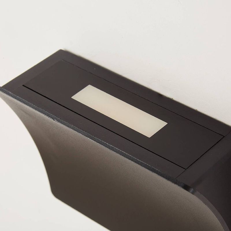 Black LED Wall Lamp Modern Style Wall Mount Lamp with Metal Shade for Bedroom