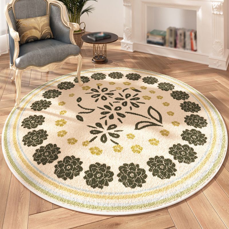 Beige Modern Area Rug Polyester Plant Rug Stain Resistant Rug for Living Room