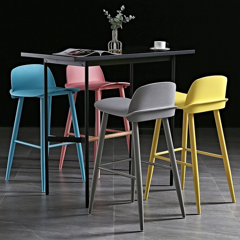 Barhocker mit Metallbeinen im skandinavischen Stil, Thekenhocker für Restaurantbar (2er-Set)