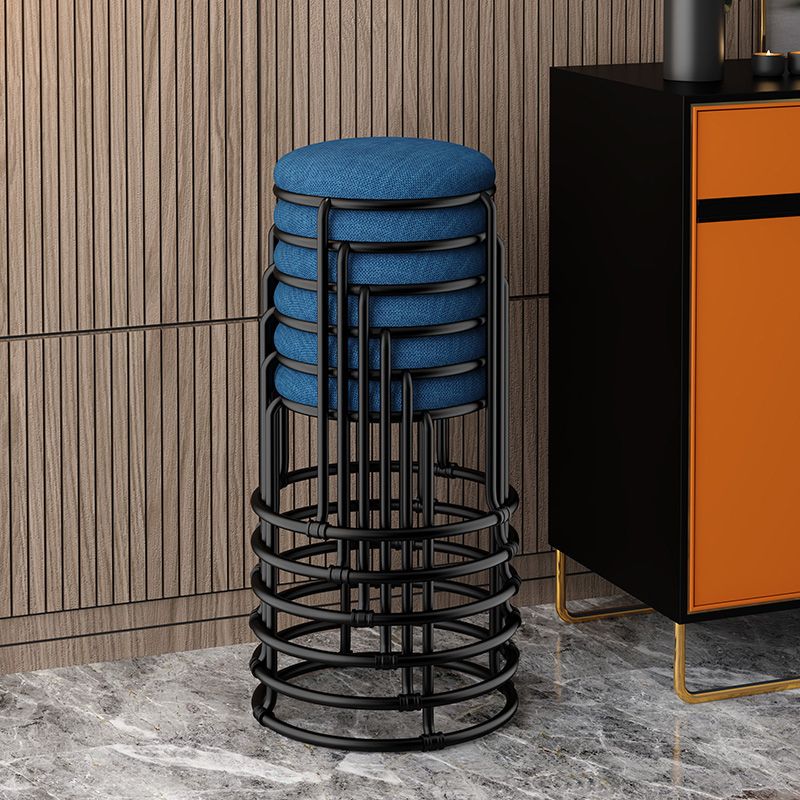 Black Modern Standard Water Resistant Round Standard for Home Decor