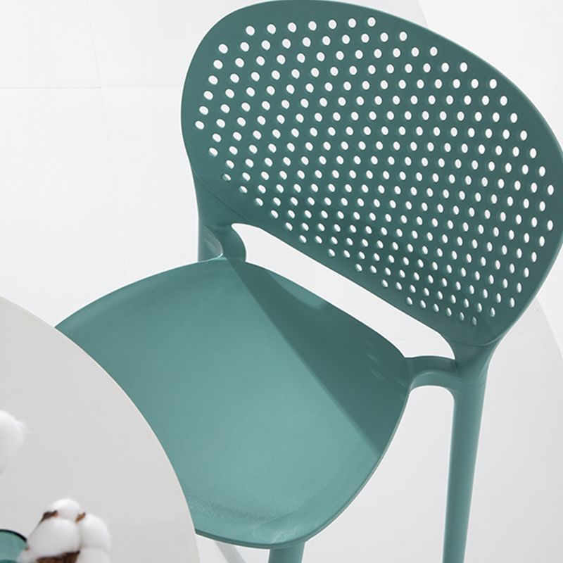 Modern Plastic Counter & Bar Stool Low Back Footrest Stool for Coffee Shop