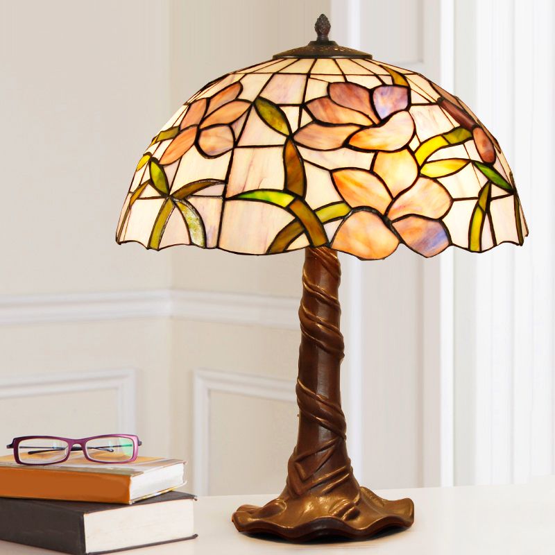 Tiffany gewölbter Nachttisch leichter 1-Kopf-Schnittglas-Tischlampe mit Zugketten im Kaffee