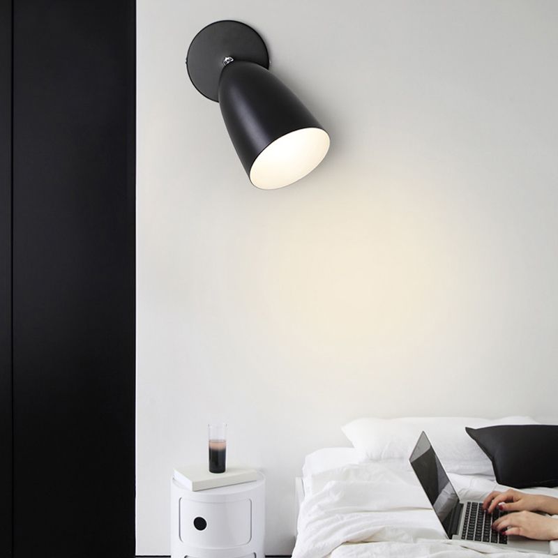Contemporary Metal Wall Sconce Minimalist Wall Light Fixture with Adjustable Arm