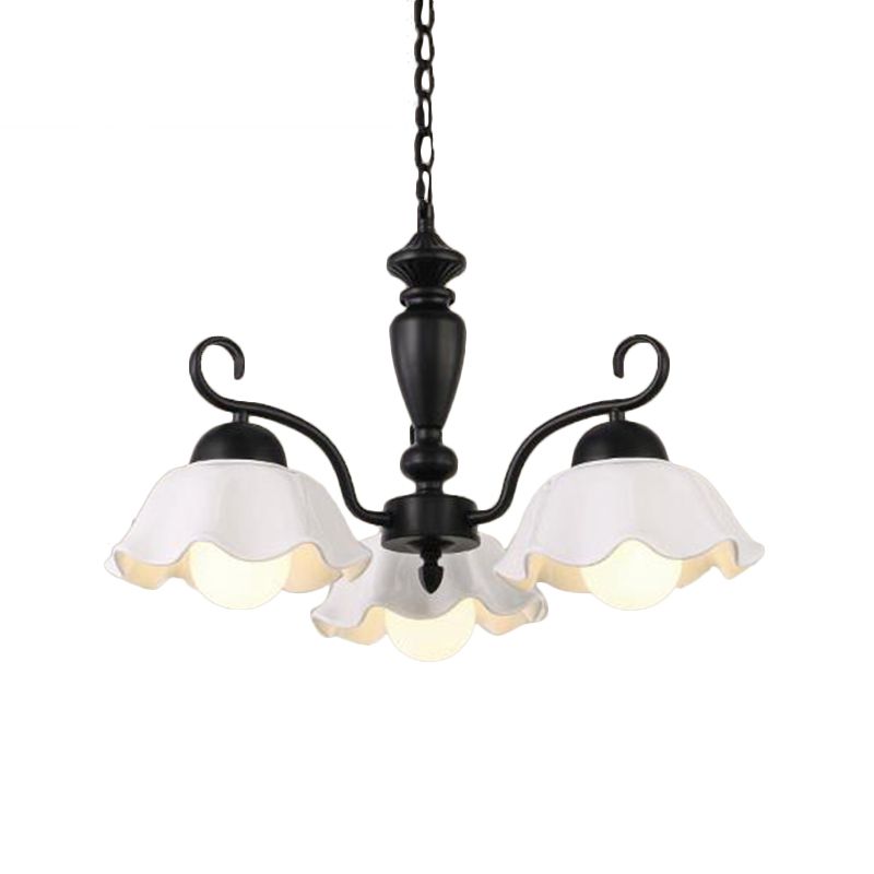 3/6/8 Lámpara de techo de bombillas con sombra festoneada Cerámica de cerámica tradicional Candelier Luz en negro