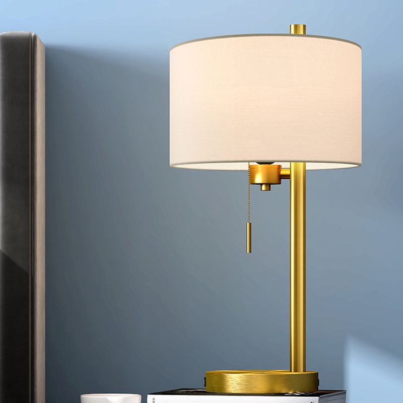 Lampada da lettura a forma di tamburo in tessuto Lampada da comodino rustica per camera da letto a lampadina singola con catenella in oro