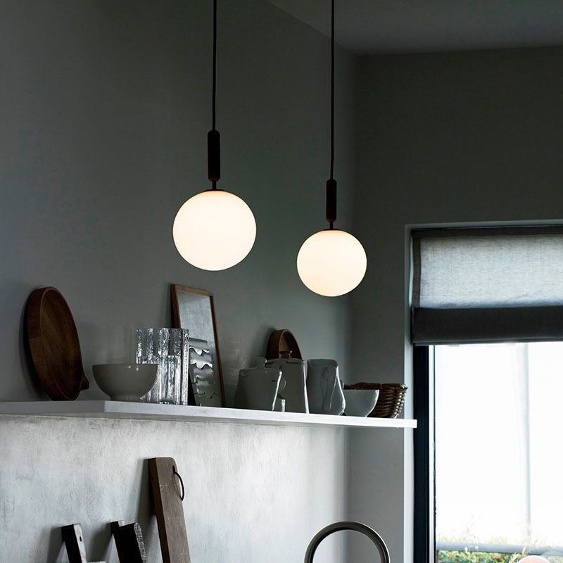 Moderne minimalistische Anhängerleuchte -Deckenbeleuchtung mit kreativer Glasform