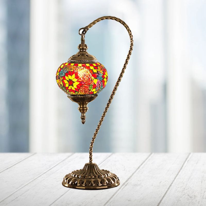 Global Desk Light Traditional Red / White / Yellow Glass 1 Bulb Coffee Shop Night Table Table avec base en métal