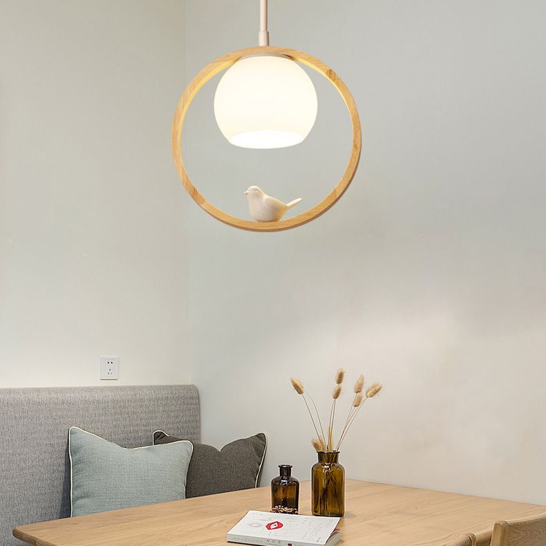 Moderne kreative hängende Lampe Holzkugel Anhänger Licht mit weißem Glasschatten