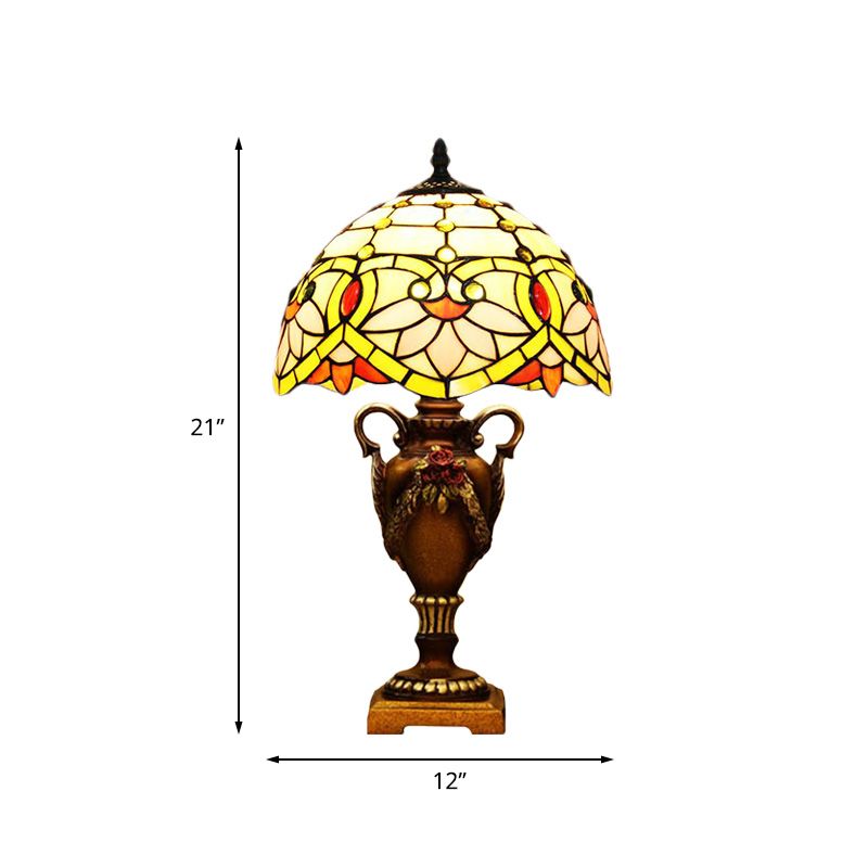 Éclairage de bureau en dôme jaune / vert Méditerranée 1 lampe de nuit à motifs de fleur en verre coupé à la main légère avec base de trophée