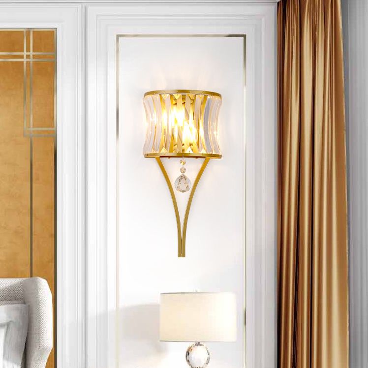 Lámpara de pared geométrica de cristal en moderna luz de pared de hierro forjado de estilo de lujo para espacios interiores